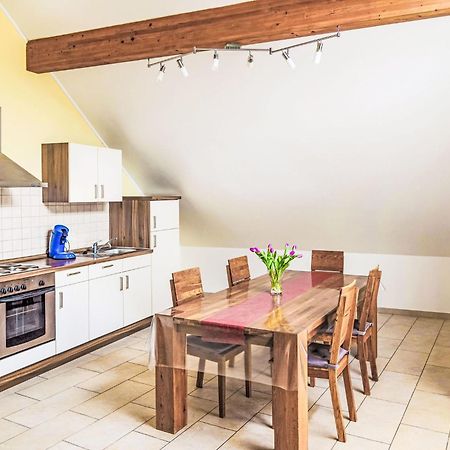 Apartment Greiweldenger Leit As Greiveldange Exterior foto